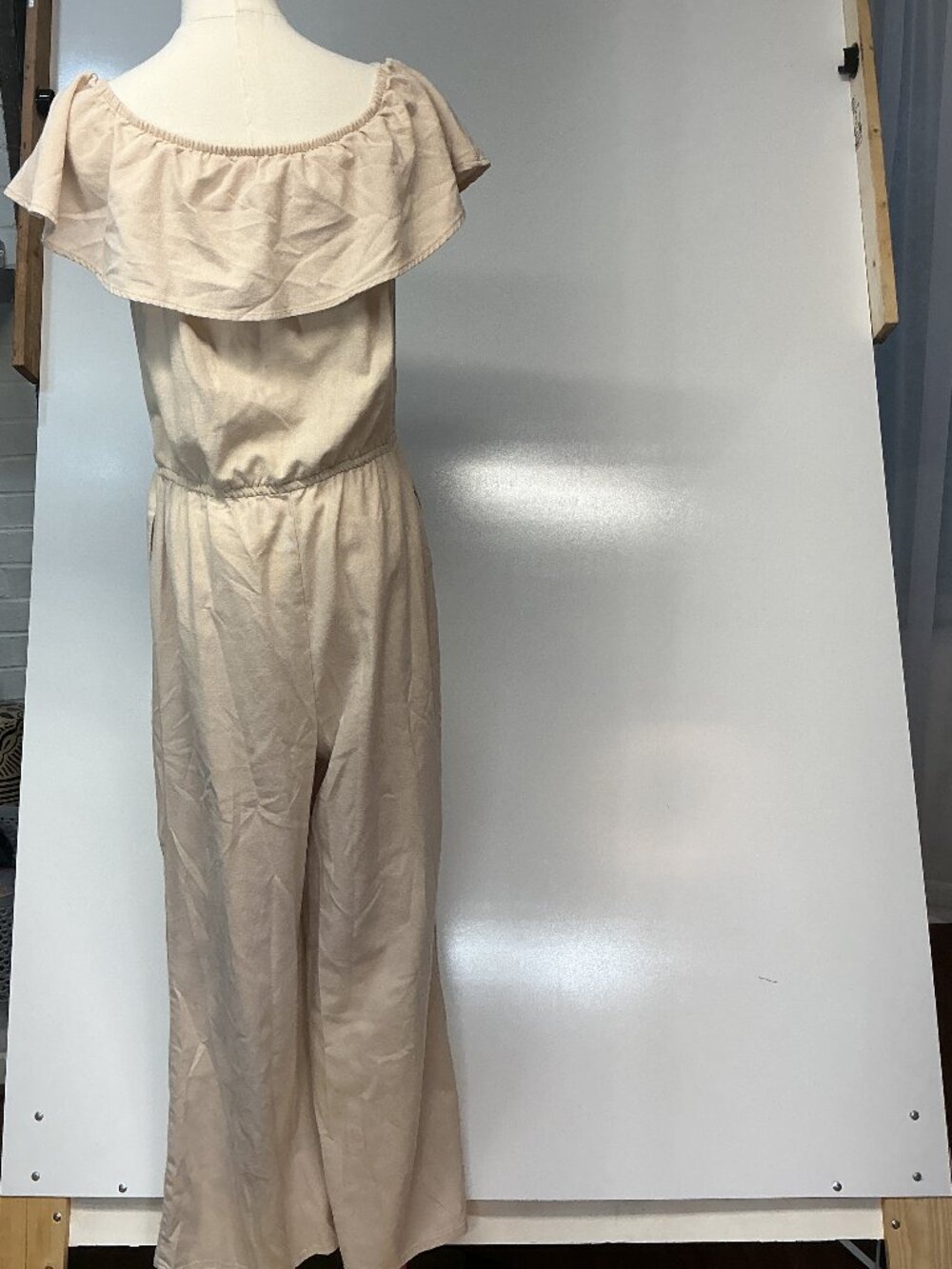 CI SONO Los Angeles Linen Blend Ruffle Wide Leg Jumpsuit Khaki Coastal Boho M - Picture 4 of 10